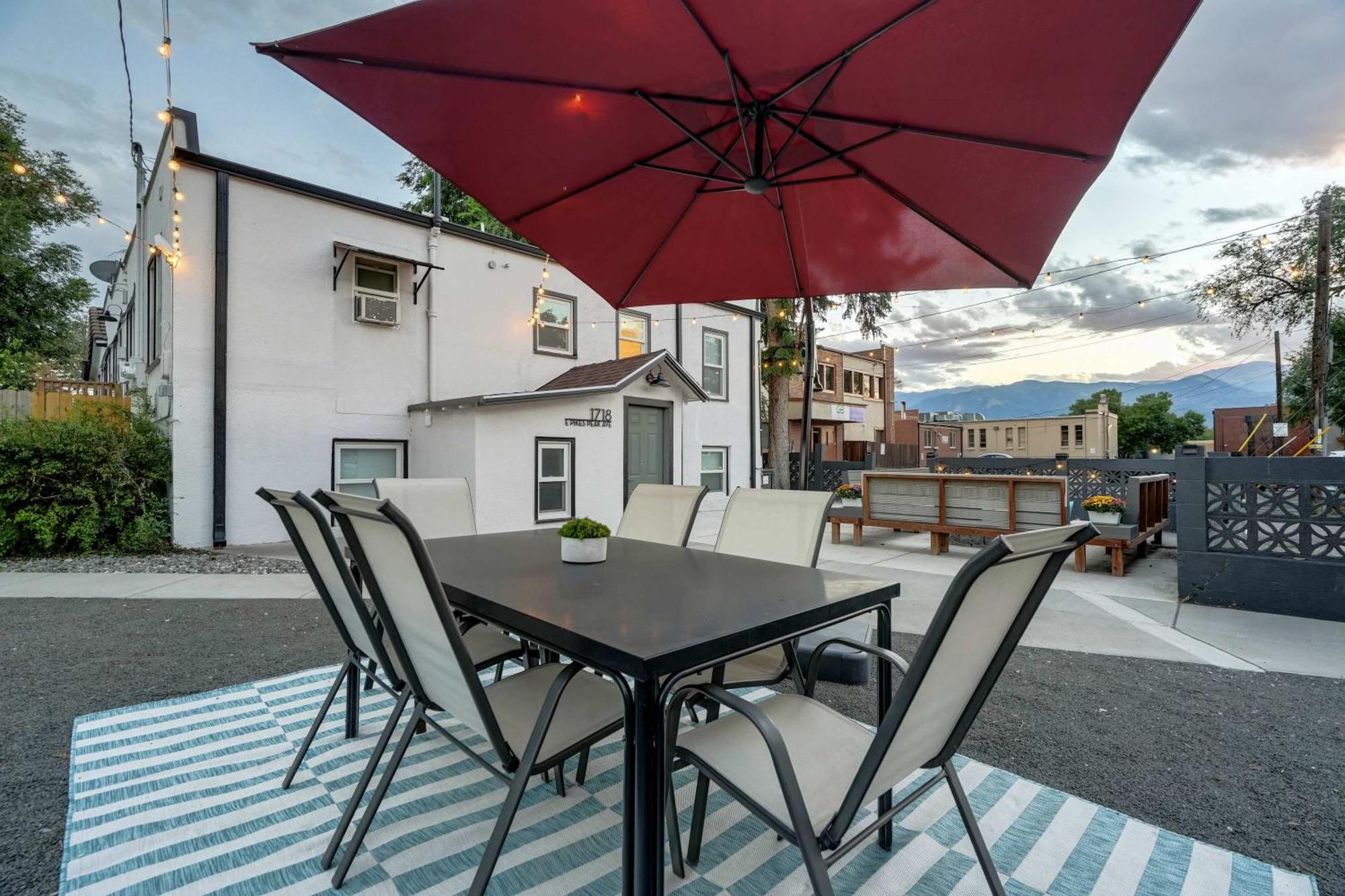 Pikes Breeze - Premier Locale Workcation Hub Apartment Colorado Springs