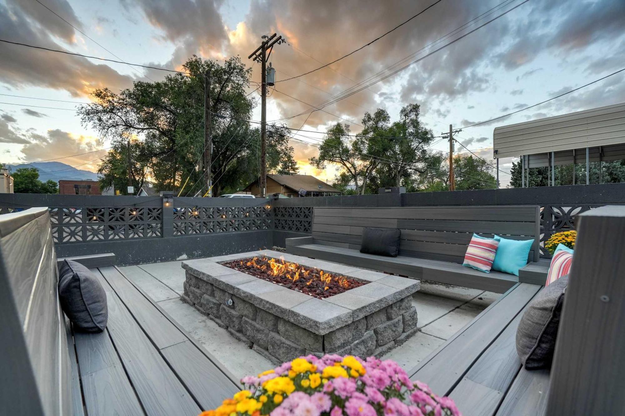 Pikes Breeze - Premier Locale Workcation Hub Colorado Springs